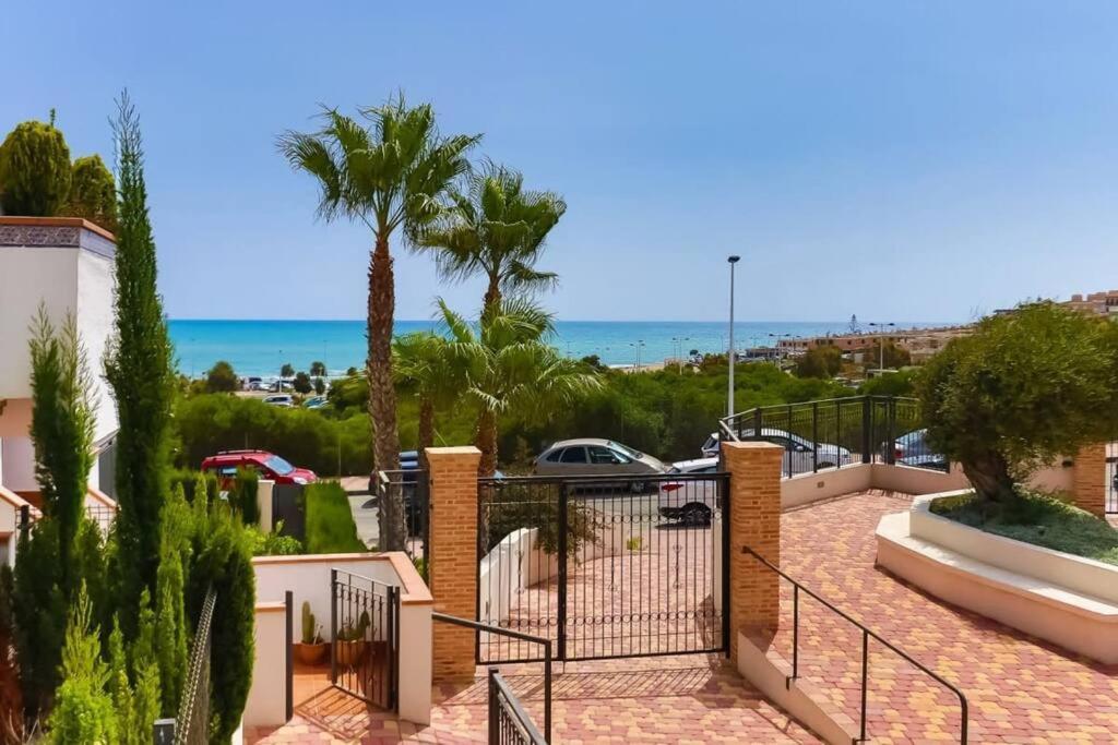 Azul Beach By La Mata Beach Torrevieja Eksteriør bilde